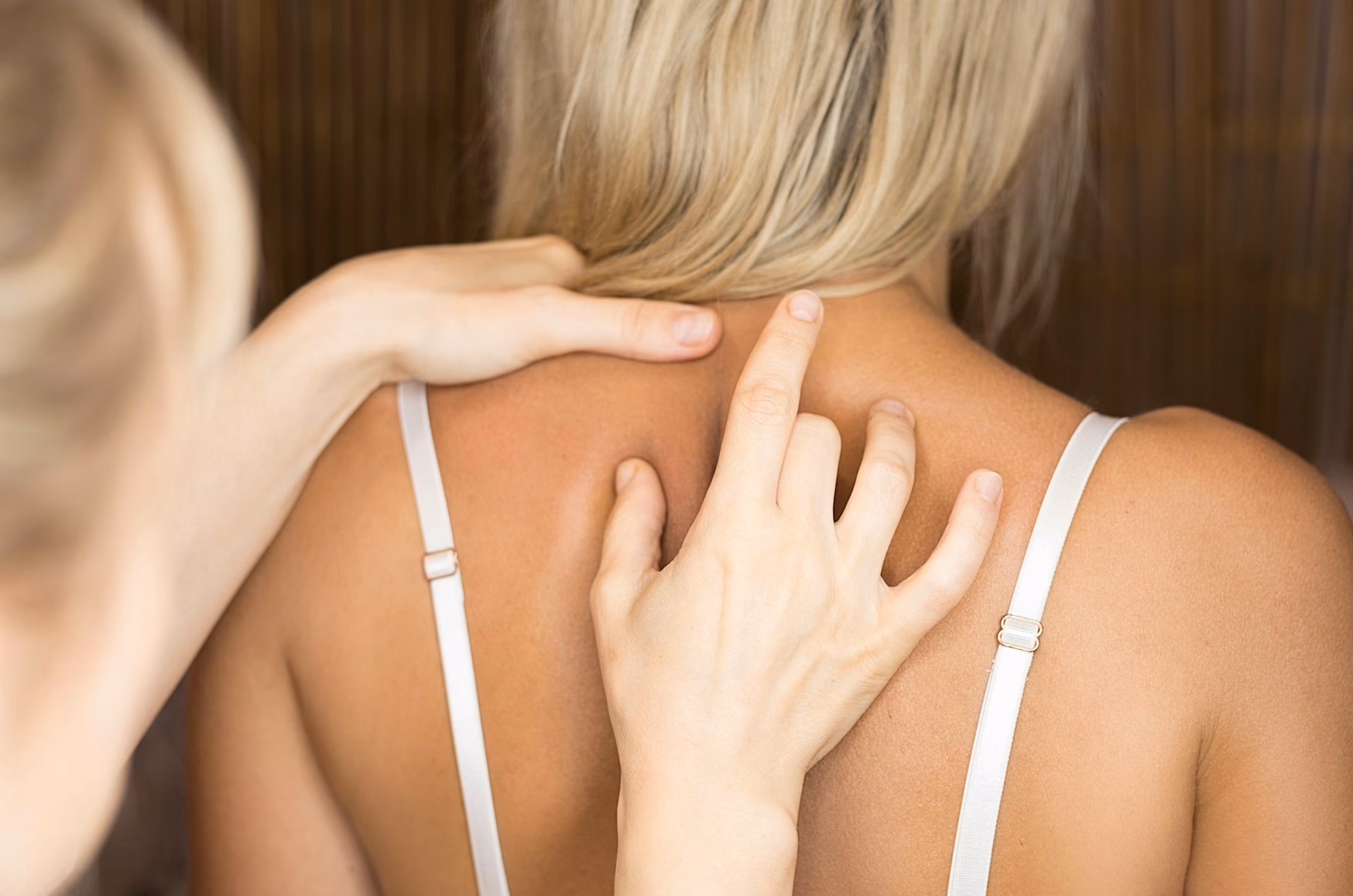 Peau grasse : quelle crème solaire lui convient le mieux ?
